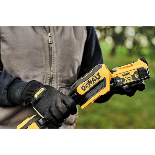18V XR String Trimmer -  1x 5.0Ah