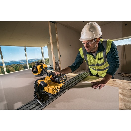54V XR FLEXVOLT 165mm Plunge Saw - 2 X 6Ah