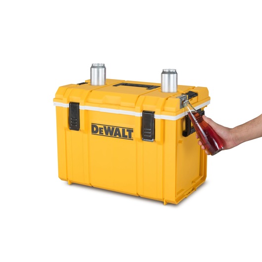 TOUGHSYSTEM® DS404 COOLER